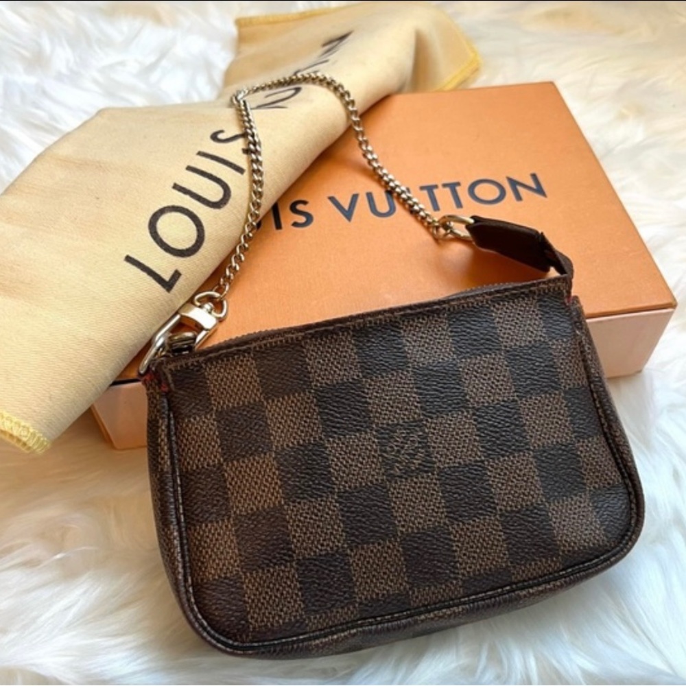 Authenticated Louis Vuitton Mini Pochette Damier Ebene